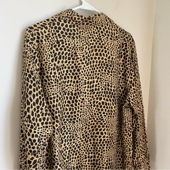 Vintage Into Africa 100% Silk Leopard Print Button Up Blouse Size Medium - Picture 6 of 8